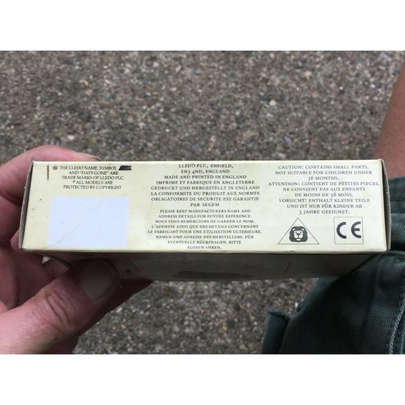 Chevron Die Cast Standard Oil Refinery No. 21 Green Truck, Lledo 1939 Pickup - Picture 6 of 6